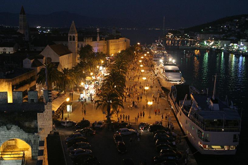 Apartments Mamut Trogir Kültér fotó