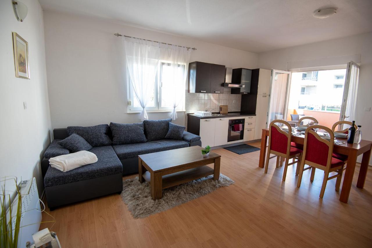 Apartments Mamut Trogir Kültér fotó