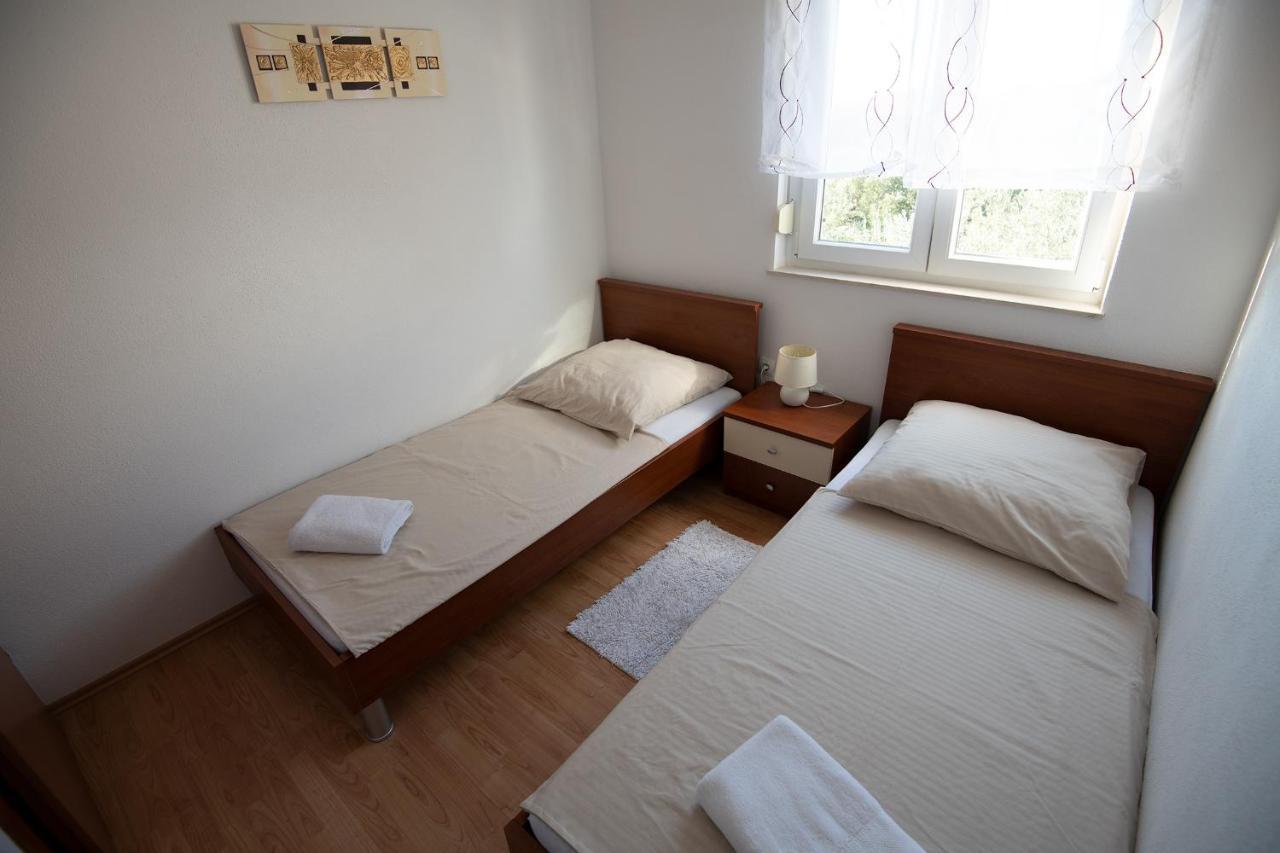 Apartments Mamut Trogir Kültér fotó
