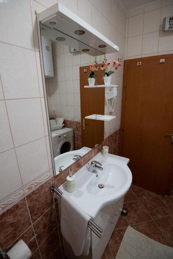 Apartments Mamut Trogir Kültér fotó