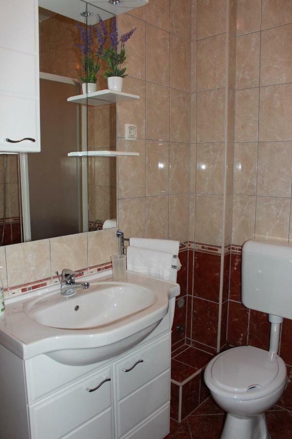 Apartments Mamut Trogir Kültér fotó