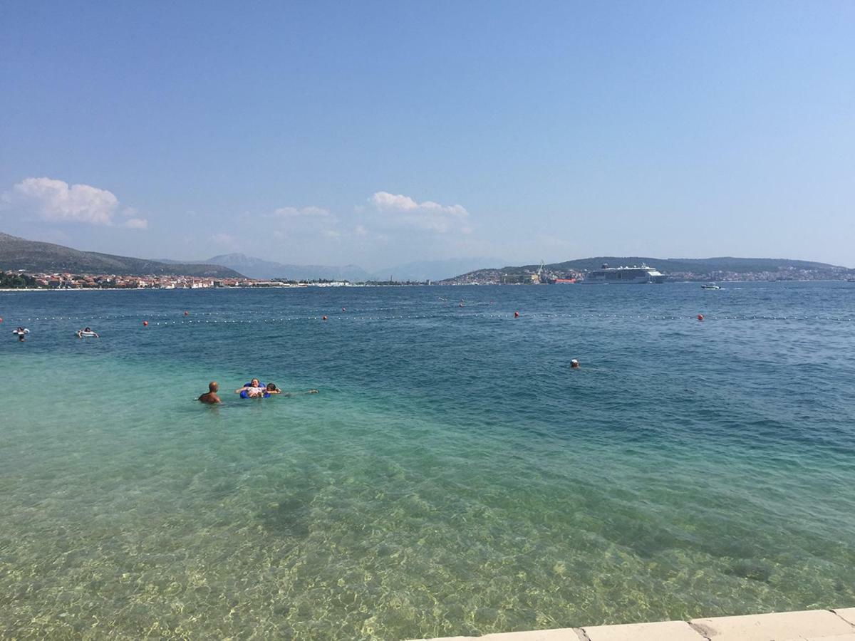 Apartments Mamut Trogir Kültér fotó